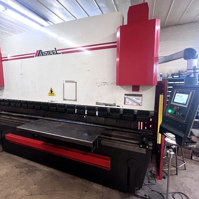 Leading Industrial Equipment Auctioneer in Concord Ontario